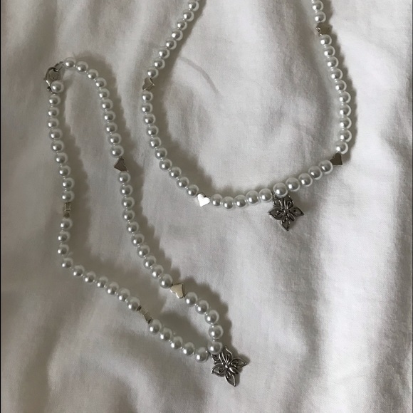 โ ๐๐ช๐ป๐ฒ๐น๐ธ๐ผ๐ช ๐ฌ๐ฑ๐ธ๐ด๐ฎ๐ป โ pearl necklace - Picture 1 of 2